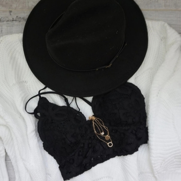 Black Lace Bralette - Picture 1 of 1